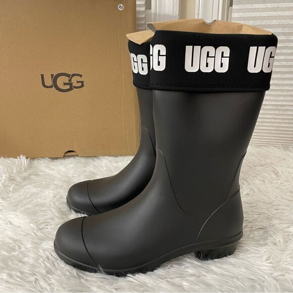 UGG WOMENS SIENNA MATTE GRAPHIC TALL RUBBER BOOTS WATERPROOF BLACK SZ 5 NEW - Picture 3 of 7